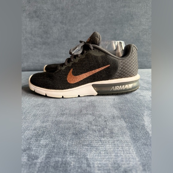 Nike Air Max Womens Sequent 2 Running Shoes SZ 9 Black Gold Athletic Casual - Picture 3 of 7